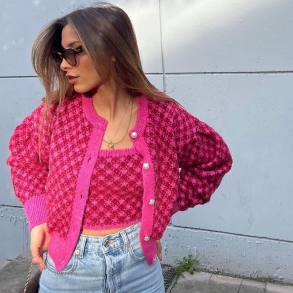 Zara Tops Zara Plaid Knit Top Pink Poshmark